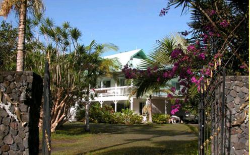 Lava Tree Tropic Inn Pahoa Ngoại thất bức ảnh
